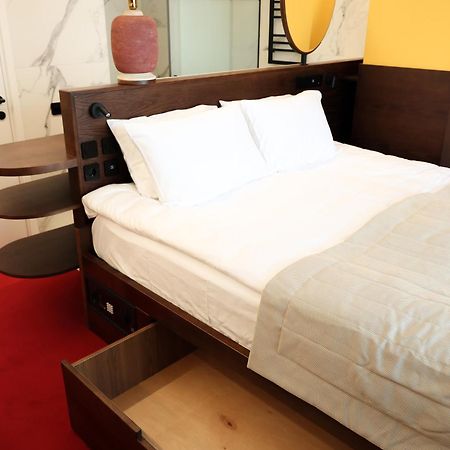 Apartments Justlvivit At The Rynok Square المظهر الخارجي الصورة