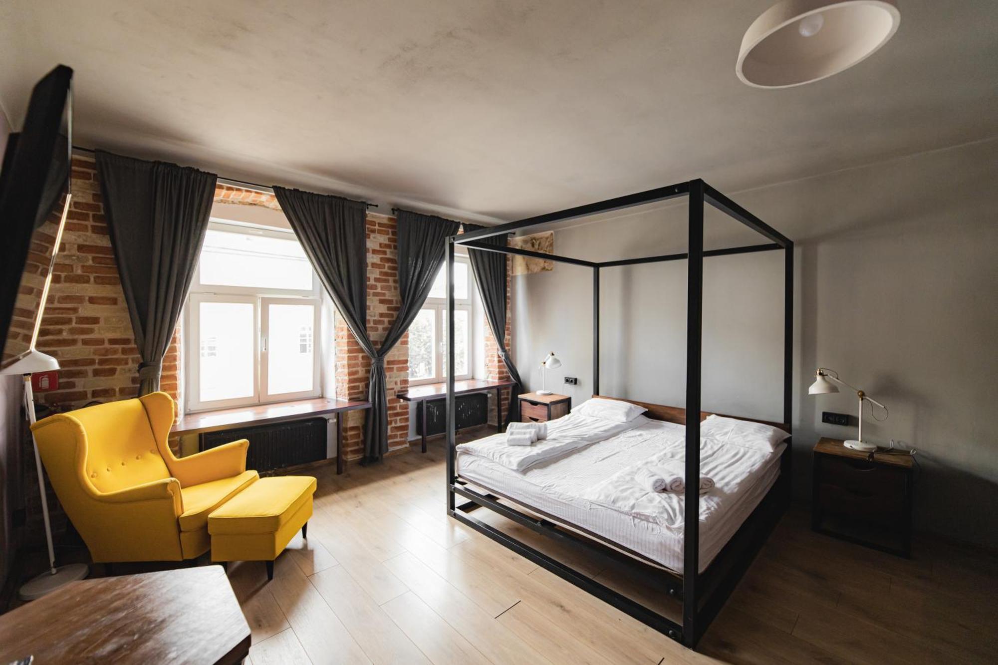 Apartments Justlvivit At The Rynok Square المظهر الخارجي الصورة